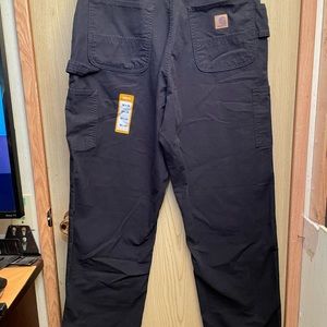 Carhartt’s men’s cargo pants. Black size 36x34.